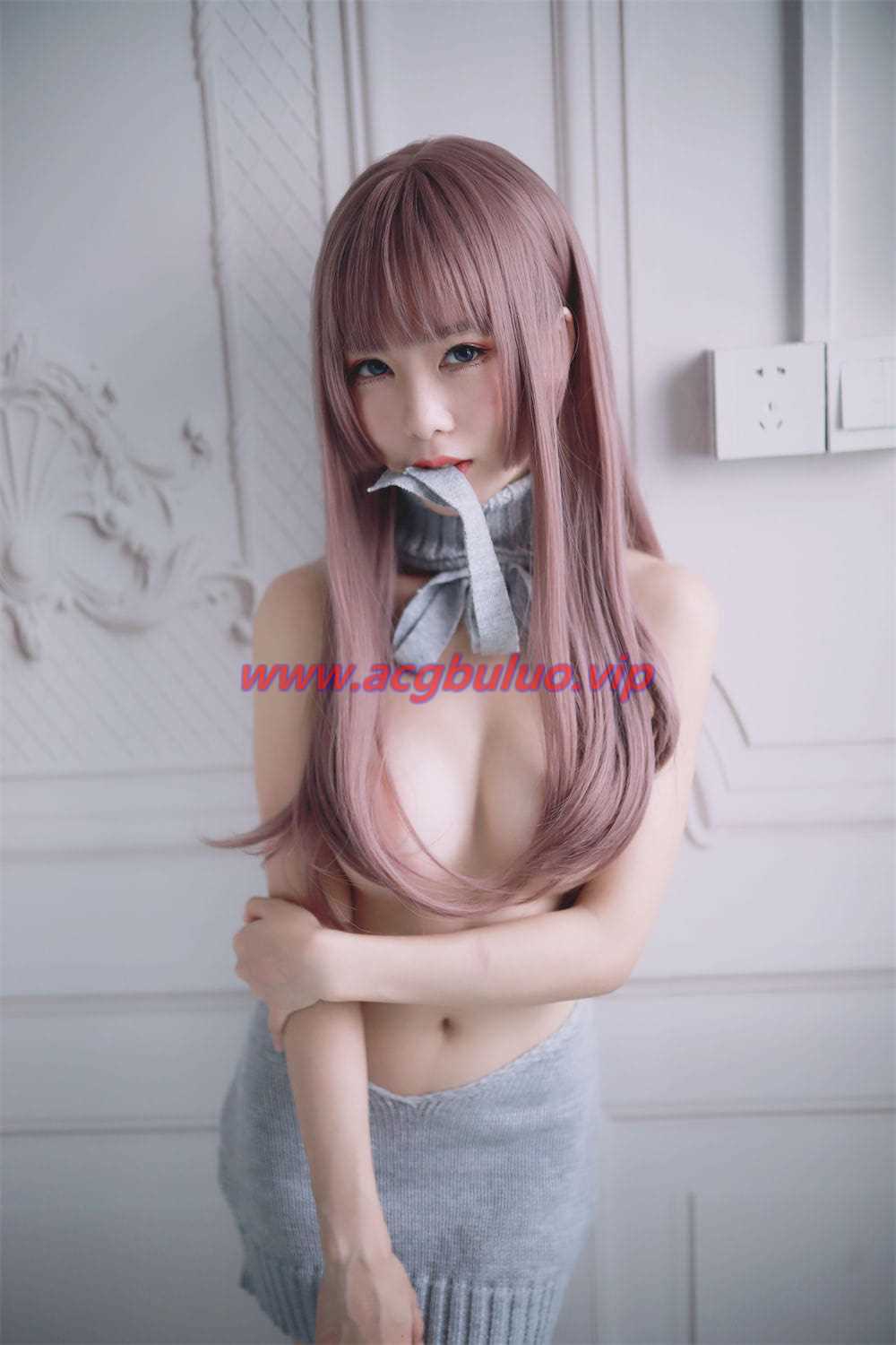 抖娘利世露背毛衣30图(抖娘利世写真作品有哪些)插图3